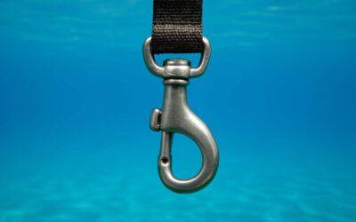 Dive hands-free: scuba diving lanyard keeps gear secure and accessible